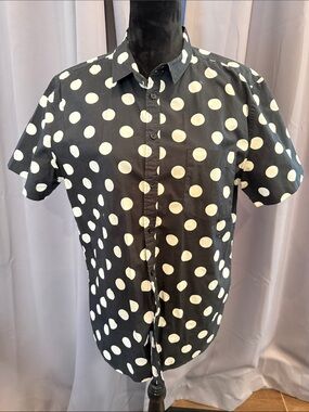 Forever 21 Black Short-Sleeve Shirt with White Polka Dots
